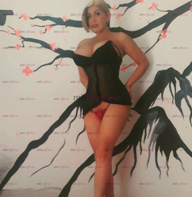 FOTOS DE HERMOSA RUBIA DE RICAS CURVAS TETONA CULONA BIEN DOTADA