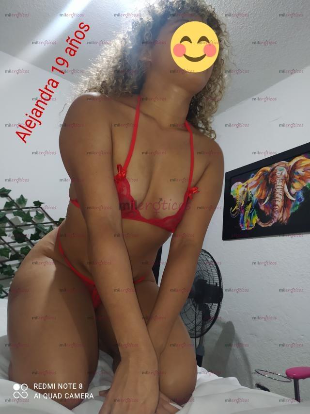FOTOS DE ALEJANDRA SOY UNA CHICA CARIÑOSA, EXTROVERTIDA Y MUY COMPLACIENTE,