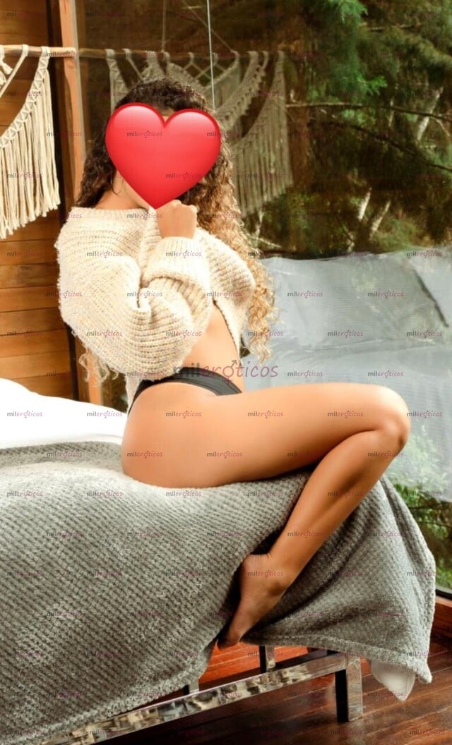 FOTOS DE SEXY UNIVERSITARIA RUBIA,CRESPA,ALTA,TRISERVICIOS,LINDO ROSTRO. CON APTO AL NORT