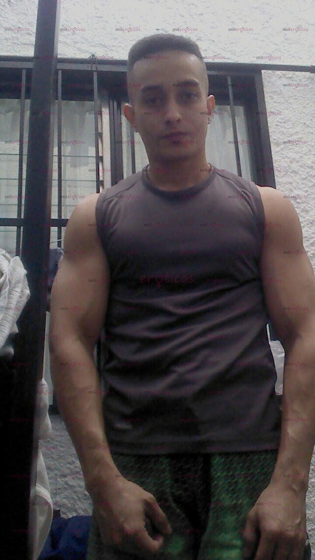 FOTOS DE SE HACE MASAJE,SEXO ORAL,MORBO, BESOS Y CARICIAS