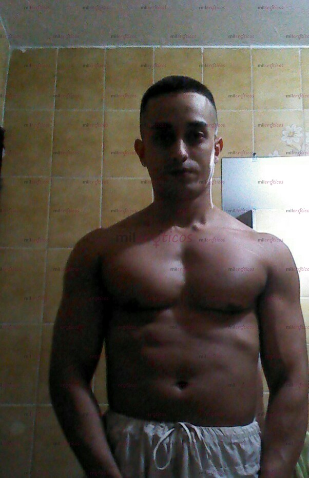 FOTOS DE SE HACE MASAJE,SEXO ORAL,MORBO, BESOS Y CARICIAS