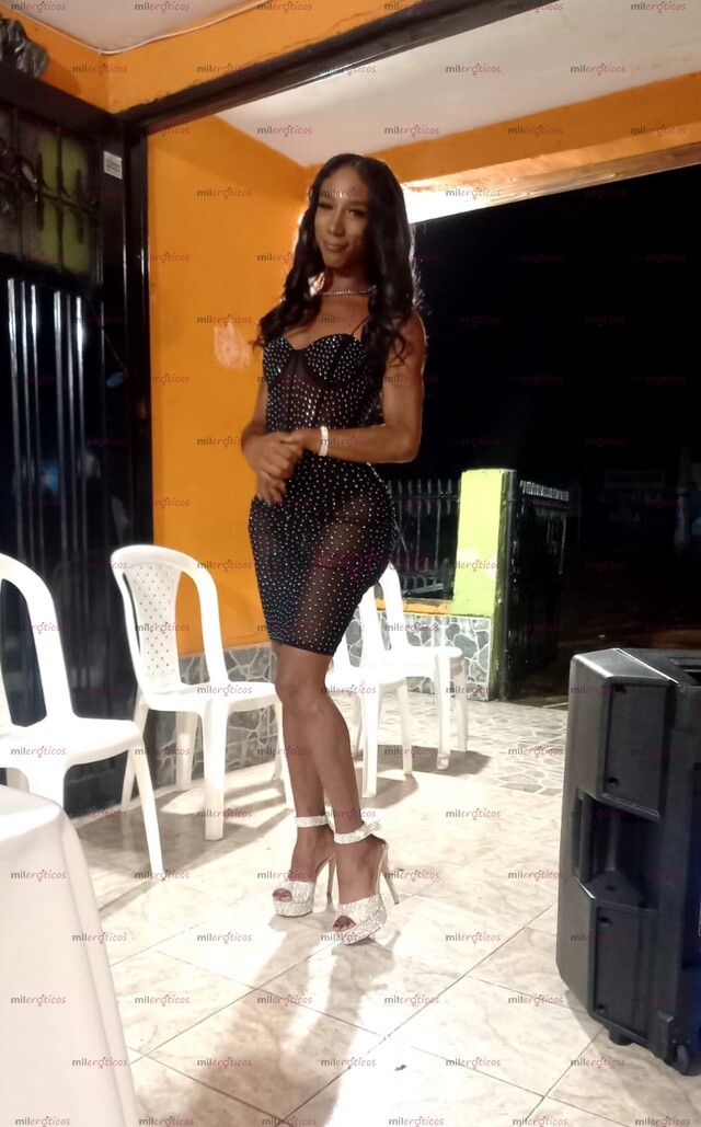 FOTOS DE SEXY MORENA DISPUESTA A COMPLACERTE EN TUS MÁS LOCAS FANTASÍAS VEN Y DISFRUTA