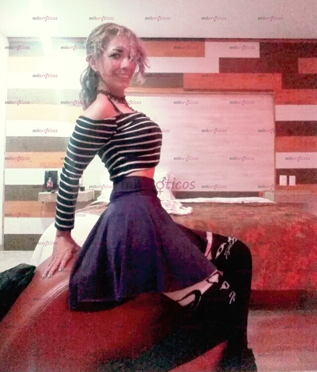 FOTOS DE DESIREE! ÚNICA Y ESPECIAL TODO UN MANJAR PARA TI!