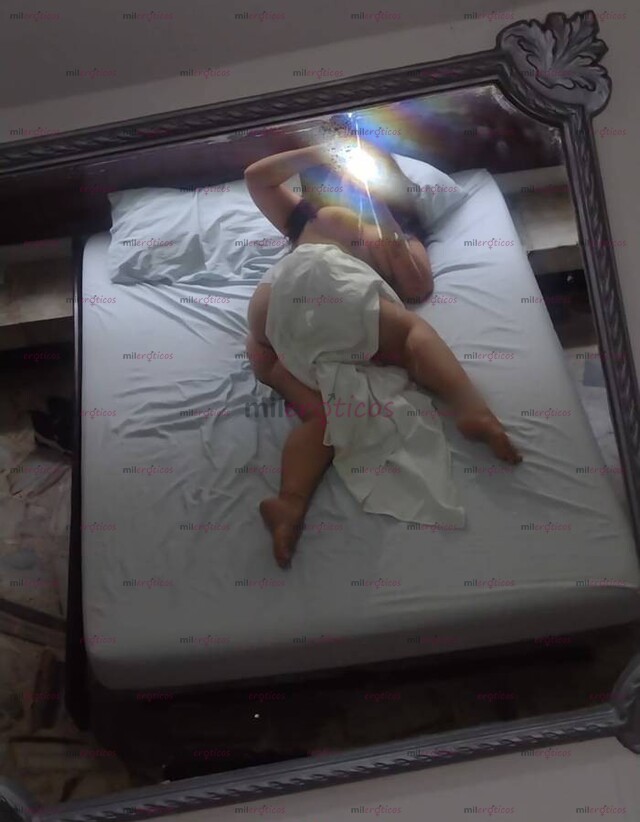 FOTOS DE SÚPER NALGONA DELICIOSA Y NINFÓMANA ANSIOSA POR ATENDERTE