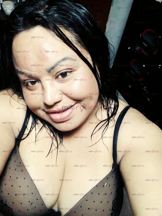 FOTOS DE HERMOSA TRANS CURVI CULONA TETONA CALIENTE