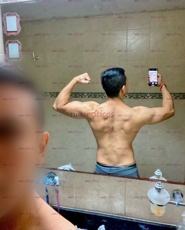 Fotos de Alberto, joven para damas solas, parejas swingers, tríos, cuartetos etc.