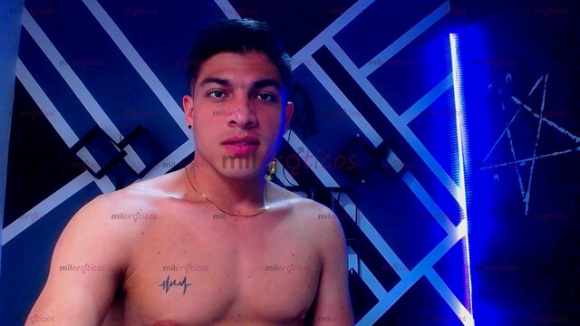 FOTOS DE HOLA AQUÍ BRANDO DISPONIBLE PARA COMPLACER TUS FANTASIOSA