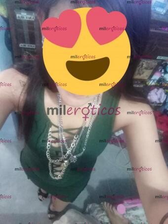 FOTOS DE LUNA CHICA PETITE SUMISA MUY COMPLACIENTE Y CACHONDA SUPER COMPLACIENTE