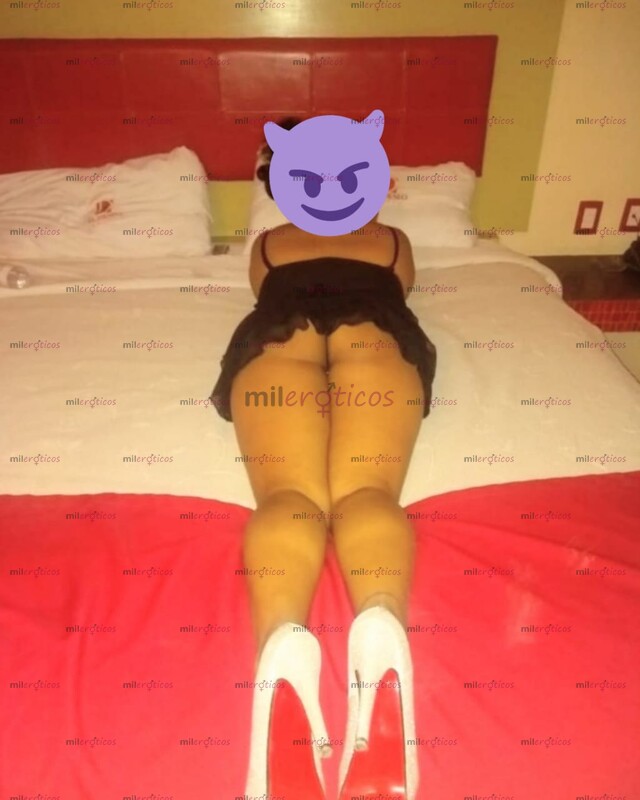 FOTOS DE ANDREA UNA MORENA COMPLACIENTE Y BIEN CALIENTE