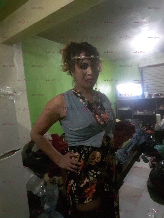 FOTOS DE NIDIA HERMOSA TRANS COMPLACIENTE DISPONIBLE YA..