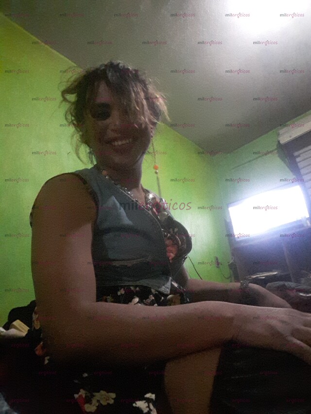 FOTOS DE NIDIA HERMOSA TRANS COMPLACIENTE DISPONIBLE YA..