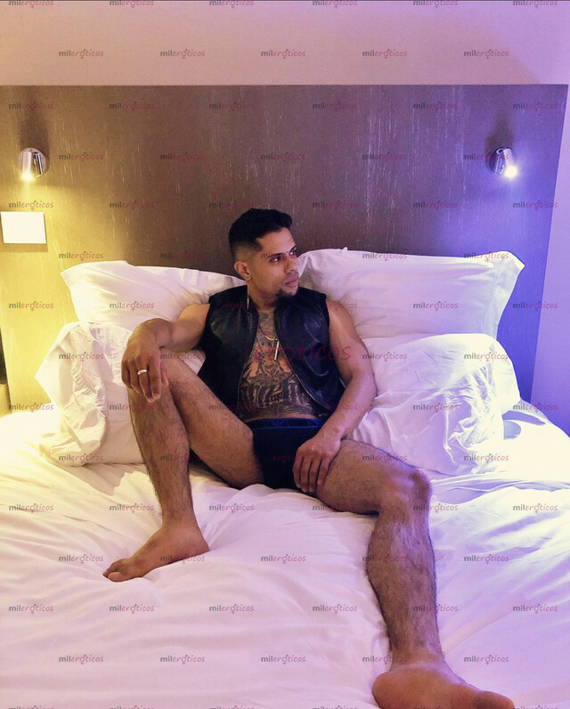 FOTOS DE ALEJANDRO MENDOZA 20CENTÍMETROS DOMINANTE