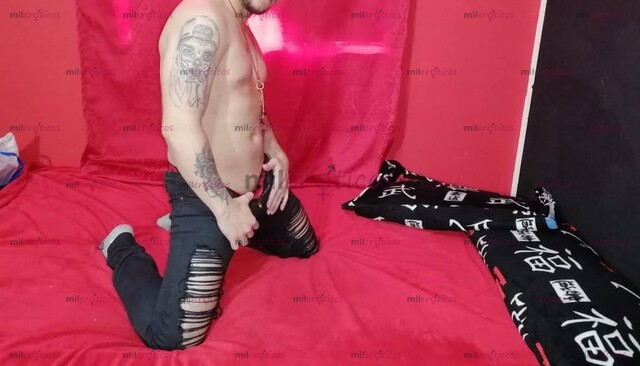 FOTOS DE OFERTA 50K...... HOMBRE...... HETERO...... SERIO