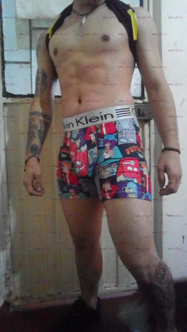 FOTOS DE ESCORT: CABALLERO DE COMPAÑÍA, MASAJISTA , PARA CHICAS O PAREJAS.