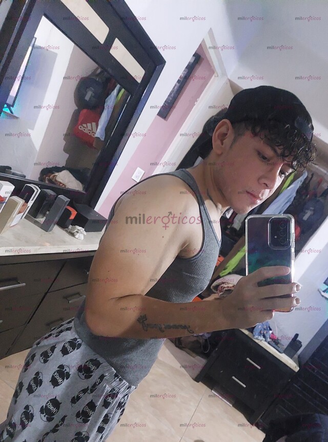 FOTOS DE OFRESCO MIS SERV COMO BARBER Y SCORT 24 AÑOS