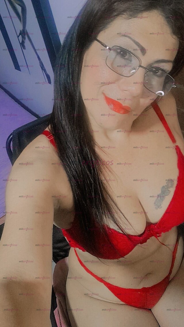 FOTOS DE HELEN. VETERANA, BIEN DOTADA, SIN AFANES