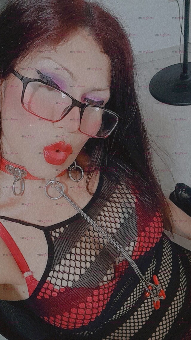 FOTOS DE HELEN. VETERANA, BIEN DOTADA, SIN AFANES