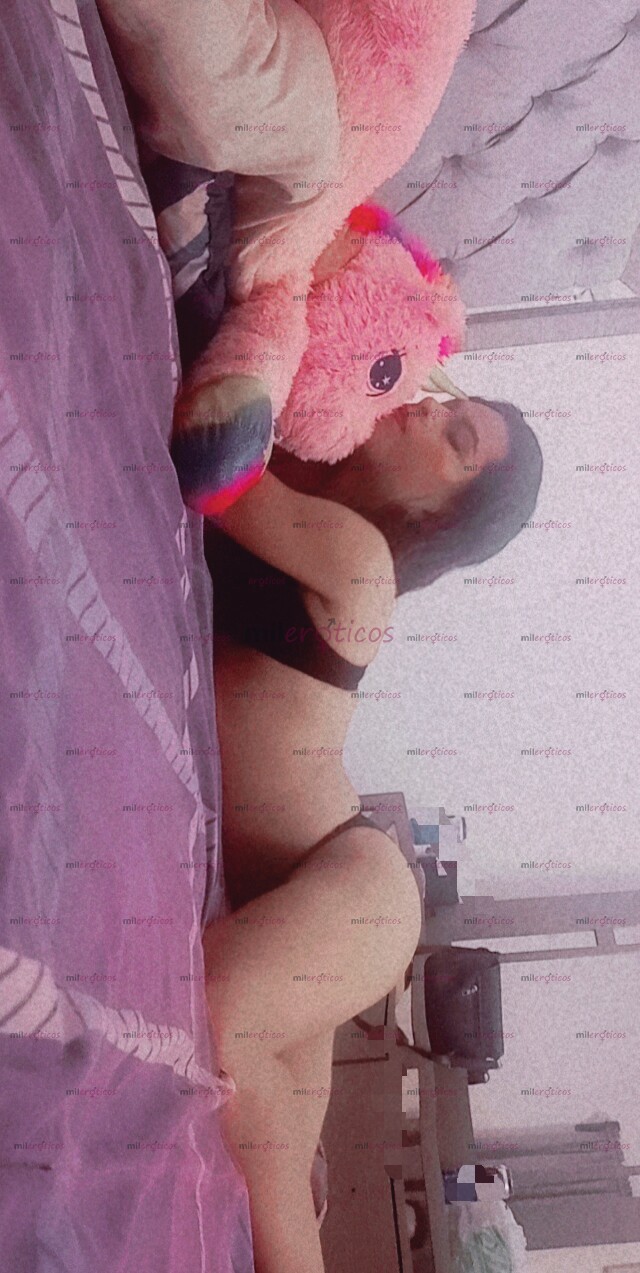 FOTOS DE TRANS CALIENTE COGELONA DISPUESTA A DARTE UN RICO ORAL A GARGANTA PROFUNDA