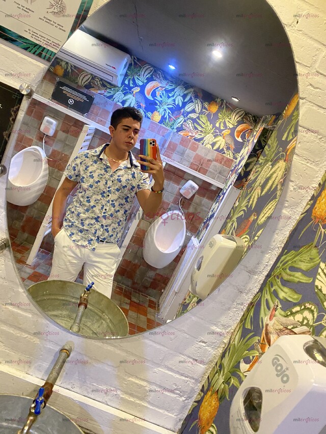 FOTOS DE OJO SOLO VENTA DE CONTENIDO SÚPER RICO VIDEO LLAMADAS Y VIDEOS PERSONALIZADOS