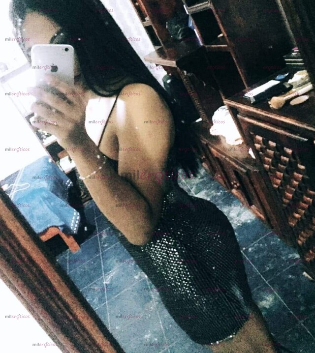 FOTOS DE COMPLACIENTE Y ARDIENTE NENA TRANS DISPUESTA A COMPLACERTE EN LO QUE TU DESEES