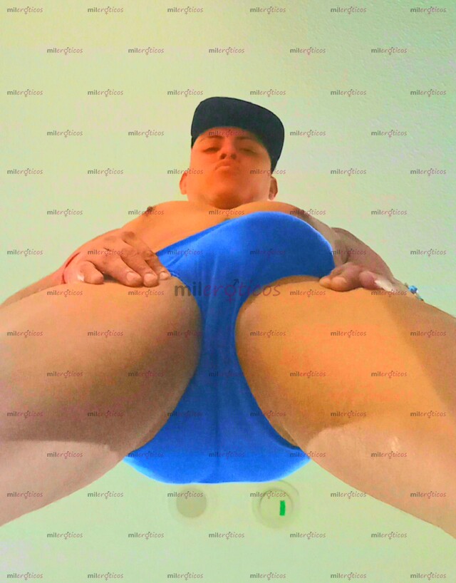 FOTOS DE DISFRUTA DE ESTE RICO CHACALON!!!GOZANDO DE MI RICA Y CALIENTE VERGA DE 20 CM!!!