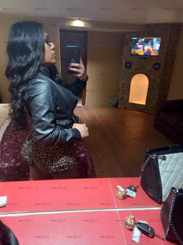 FOTOS DE DISPONIBLE AL MOMENTO NALGONA GUAPA Y CALIENTE CON LUGAR CENTRICO Y DISCRETO