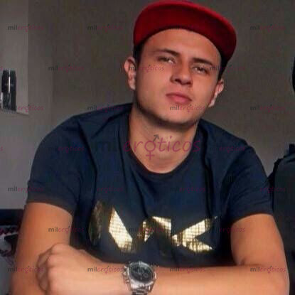 FOTOS DE JOVEN DESCOMPLICADO Y COMPLACIENTE VERGA DE 19 CMS LECHERO