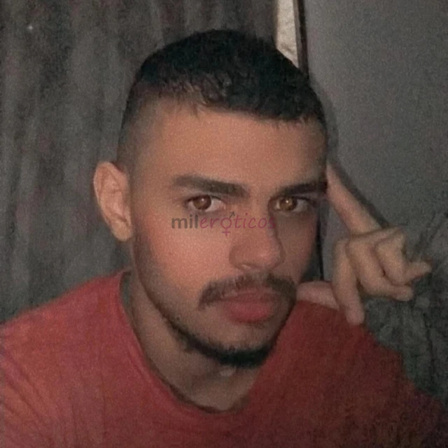 Ola meu bem me chamo matheus tenho 22 anos de idade estudante de enfermagem pretendo cursar medicina magro 180 cm pardo de cabelos castanhos escuros o...