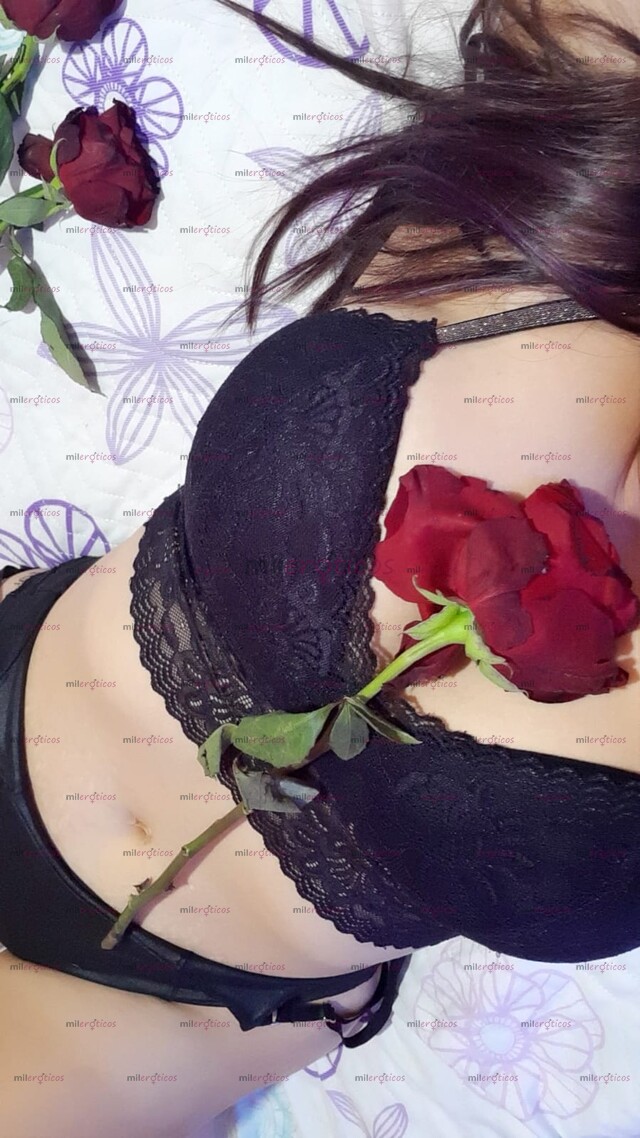 FOTOS DE HOLA SOY DANIELA UNA MONA EXÓTICA Y MUY CALIENTE Y DISPUESTA A TODO