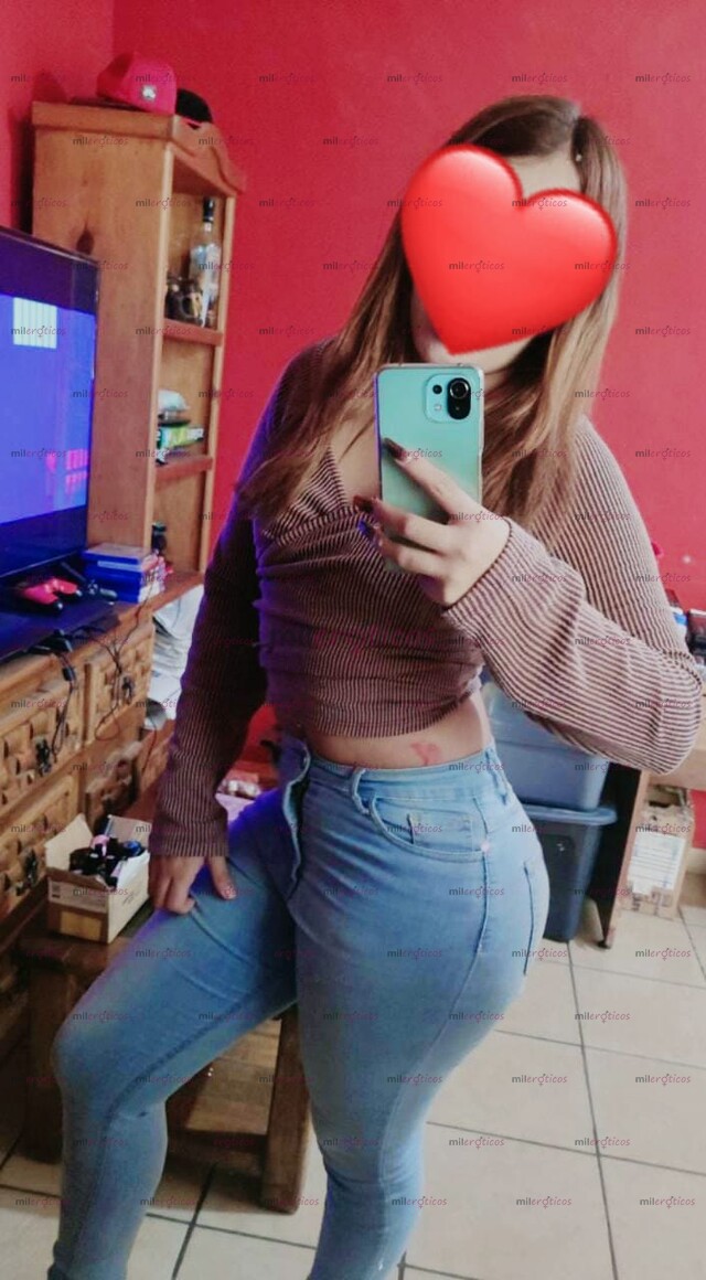 FOTOS DE NATY LA NIÑA MÁS GUAPA DULCE, PERVERSA Y MUY CACHONDA.