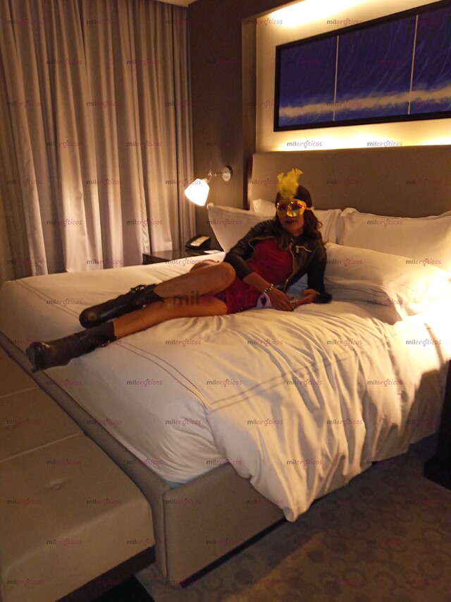 FOTOS DE SOY UNA CHAVA MUY COMPLACIENTE, SEXY Y APASIONADA