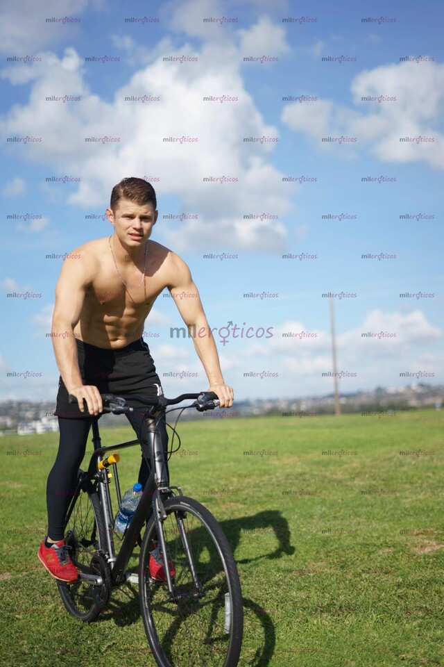 FOTOS DE GRINGO REAL RUBIO OJOS AZULES TODO UN PAPASITO 25 AÑOS