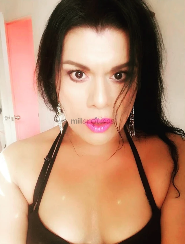 Full service all inclusive full top and versatile sex without limits or boundaries bare craempie both are opcional parties threesome change of roles k...