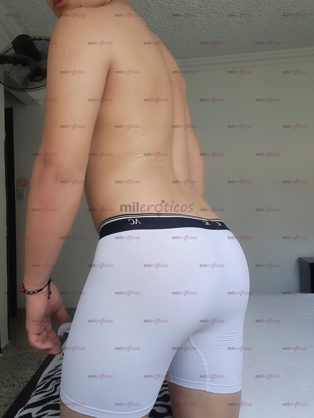 FOTOS DE SUMISO20AÑOS COMPLACIENTE, ES HORA DE DISFRUTAR. DE SEXO RICO OLVIDATE DE ESTRÉS