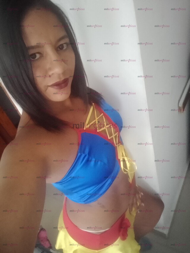 FOTOS DE HERMOSA MORENA ARDIENTE VAGINA APRETADITA 60K