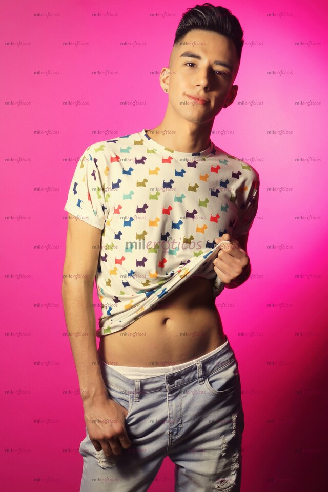FOTOS DE TWINK COMPLACIENTE EN TODO, NO TE VAS ARREPENTIR.