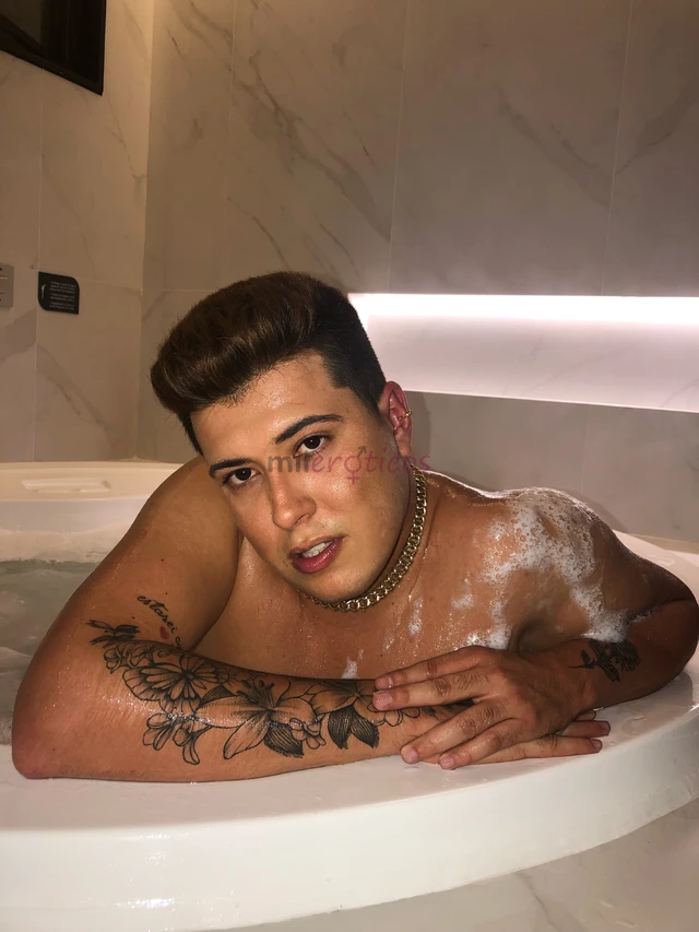 Fotos de Novinho safadinho acompanhantesem frescuras