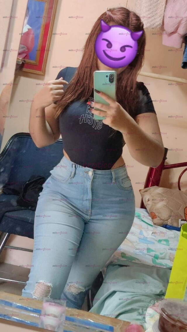 FOTOS DE HOLA AMOR SOY NATY, UNA NIÑA NALGONA Y SÚPER SEXY.