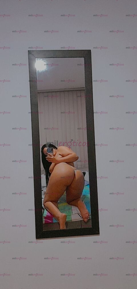 FOTOS DE HERMOSA TRIGUEÑA CON GRAN COLA, ADICTA AL SEXO