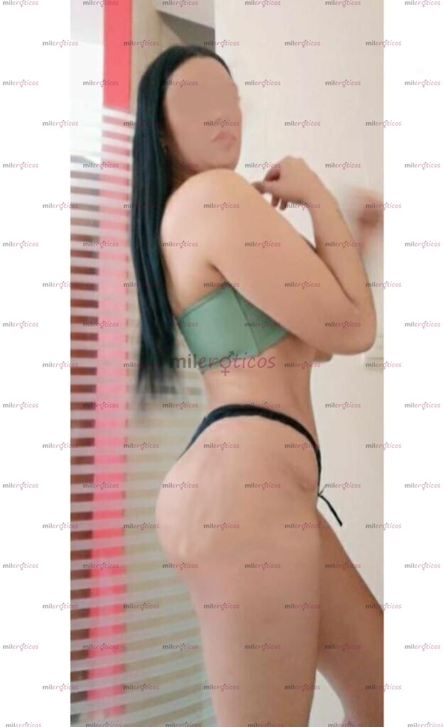 FOTOS DE YURI HERMOSA Y COMPLACIENTE ESTUDIANTE CACHONDA Y DIVERTIDA