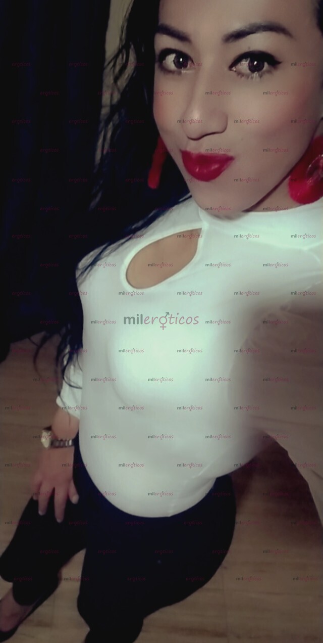 FOTOS DE HERMOSA TRANS PELINEGRA ARDIENTE Y CANDENTE .JUGOSA