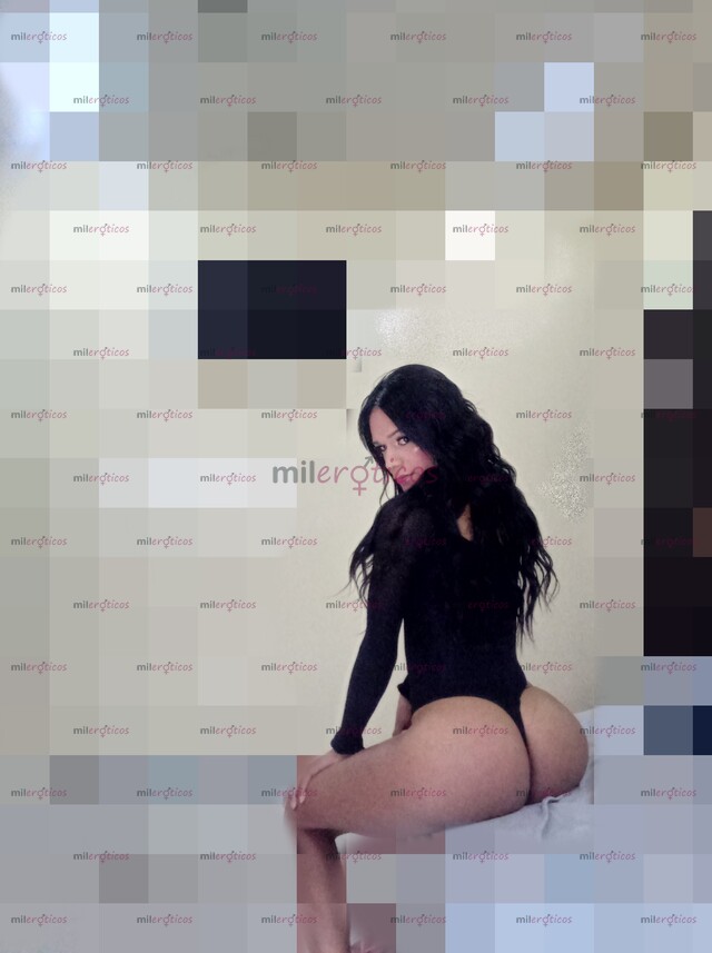 FOTOS DE HERMOSA MORENA CUERPO FEMENINO CON RICA VERGA PARA CULOS TRAGONES , NENA LECHERA