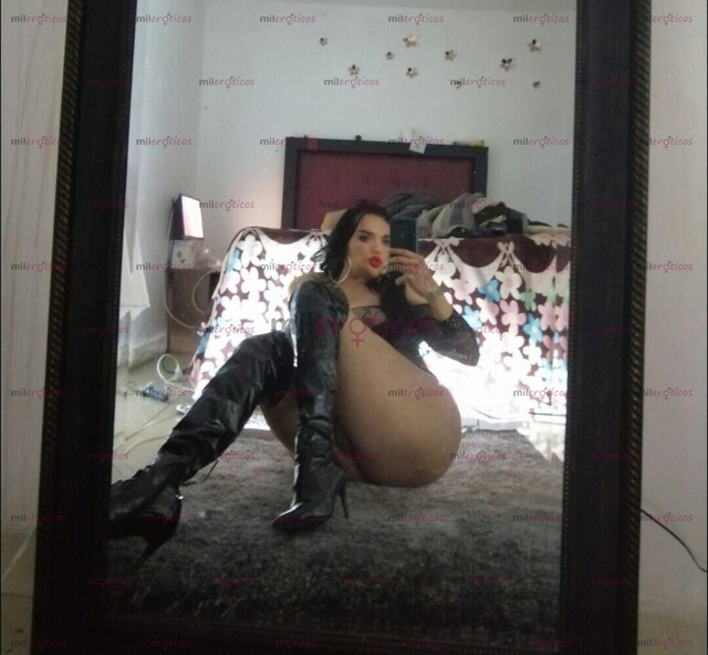 FOTOS DE NANCY PEÑA CON LUGAR EDECAN DE MULTIMEDIOS TV.