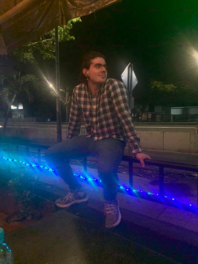 FOTOS DE CHICO SCORT SERVICIO DE SCORT CONTACTO 9993519275 WHATSAP