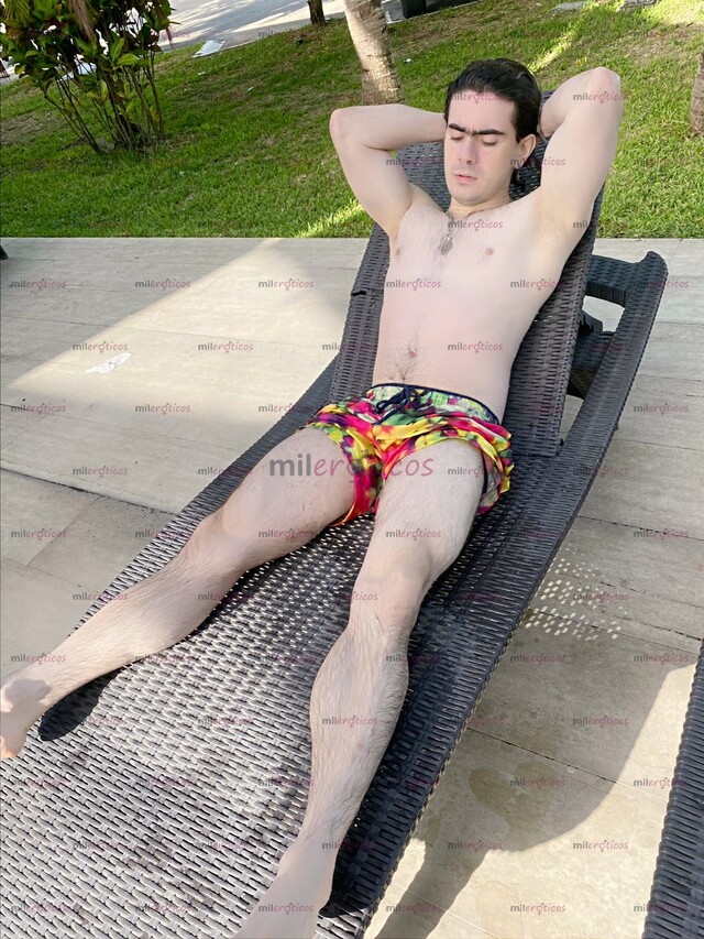 FOTOS DE CHICO SCORT SERVICIO DE SCORT CONTACTO 9993519275 WHATSAP