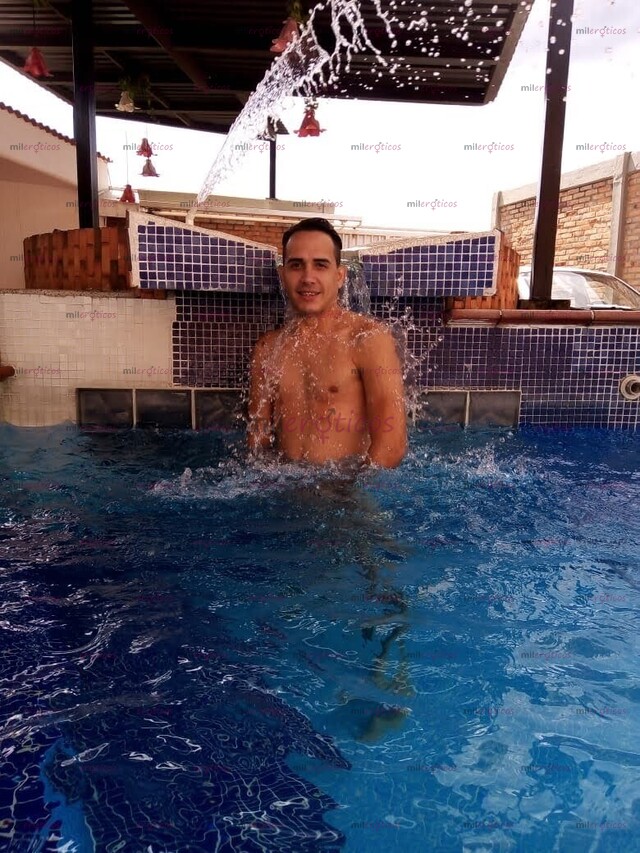 FOTOS DE ULTIMOS DÍAS JOVEN PINTA BIEN ASEADO DOTADO 23 CM DE HERRAMIENTA FULL LECHERO