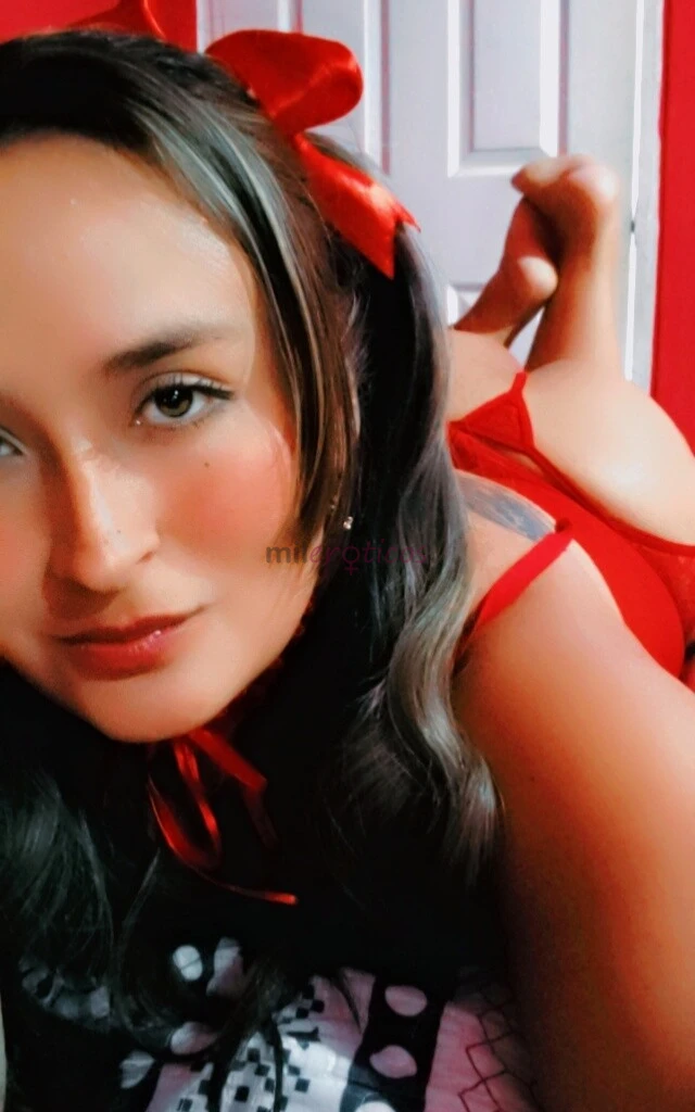 Hola mi rey mi nombre es esmeralda tengo 24 anitos soy una encantadora y muy hermosa escort debutante en mi vas a conocer y disfrutar de una chica sex...