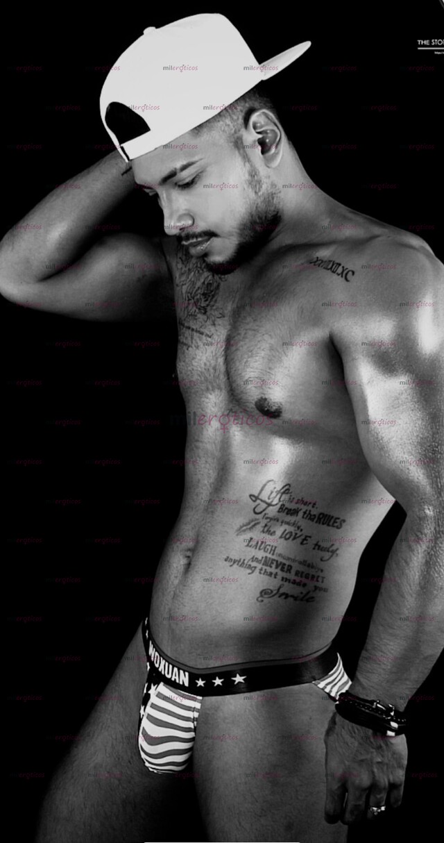 FOTOS DE MORENO CALIENTE. DISPUESTO A PASAR UN RRATO AGRADABLE