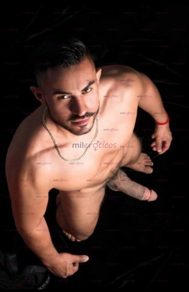 FOTOS DE EDUARDO LUJÁN, CACHONDO Y CALIENTE, CON 21 CM DE VERGA GRUESA!!