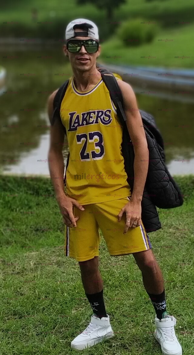 FOTOS DE POLLITO VERGA GRANDE Y DURA, PARTIDORA DE CULOS, LISTA PARA TALADRAR SITIODISP